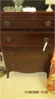 Mahogany chest of drawers has sweater division