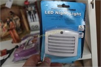 LED NIGHT LIGHT