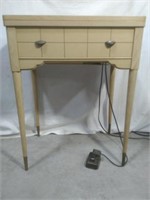 Singer Sewing Machine & Cabinet