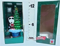 Snoopy Twirling Table/Tree Top - Works!