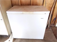 Frigidaire Deep Freeze (works) (will get cleaned