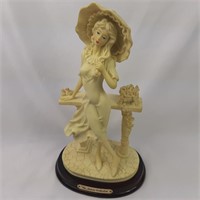 Natalia collection woman statue