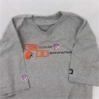Men's Large Cleveland Browns stitched logo Tshirt