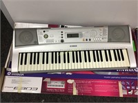 Yamaha PSR E303 Keyboard