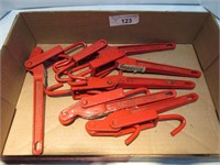 LOT: RED LATCHES