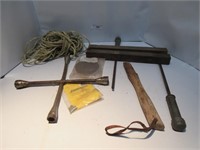 LOT: TIRE IRON; ROPE; MISC