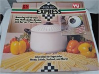 Pasta Express Cooker, NOS