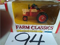 Ertl farm classics Case 800 tractor 1/43 scale