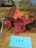 Four and a half inch bench vise