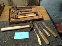 Miscellaneous tools and knives flat