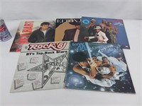 5 albums vinyles dont Boney M, Elton John