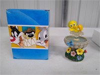 Looney Tunes Tweety Bird Music Fountain new in box