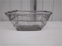 Wire Basket--17" x 19"