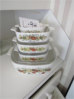Set of 5 Dishes w/ 3 lids