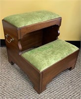 Henkle Harris mahogany bed steps, with light