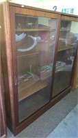 HU Danish modern teakwood bookcase, two glass
