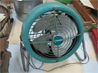 Dominion electric fan 11" diameter on stand