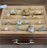 Collection of 16 costume rings, most set with