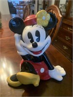 Minnie Mouse Cookie jar with box