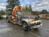 1952 Ford F6 CAB CHASSIS