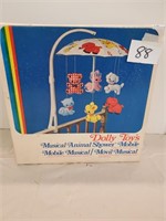 Dolly Toy's musical mobile animal