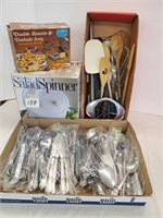 lot of kitchen items