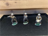 LOT OF 3 BARCLAY LEAD SOLDIERS