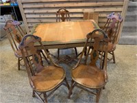 VINTAGE TABLE & 5 CHAIRS WITH LEAVES