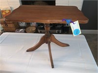 ANTIQUE WALNUT END TABLE