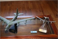 B52 MODEL AIRPLANE ON STAND