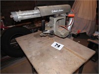 BLACK & DECKER RADIAL ARM SAW (RUNS)