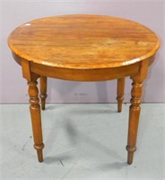 Early Walnut Round Parlor Table
