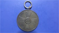 World War II German Medal w/Swastika