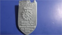 World War II German Pin w/Swastika