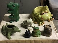 GROUPING OF VINTAGE FROGS