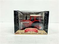 International Farmall 1466 Tractor