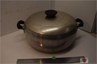 Wearever Pot /lid