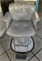 Salon chair