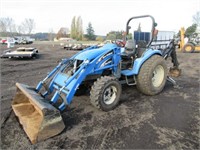 2004 New Holland 4x4 Tractor Loader