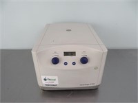 Eppendorf 5702 Centrifuge with Rotor