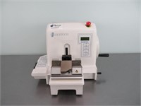 Shandon Finesse ME Automated Microtome