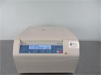 Thermo Heraeus Megafuge 8R Centrifuge