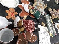 COLLECTION OF GINGERBREAD MEN
