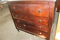 LARGE 4-DRAWER CHEST OF DRAWERS