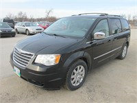 2010 CHRYSLER TOWN & COUNTRY TOURING