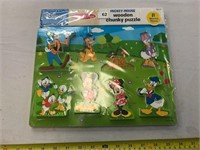 DISNEY WOOD PUZZLE