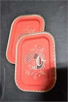 4 small tin trays