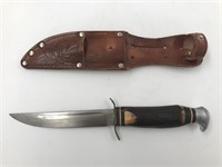 Vintage Wilder hunting knife with original leather