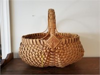 EARLY BASKET, WITH HANDLE