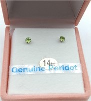14kt. W. Gold 3mm genuine Peridot stud Earrings,